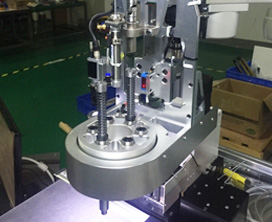 左轮式锁付机构研发成功